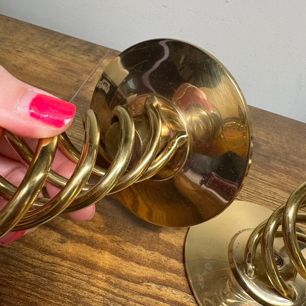 Vintage Brass Spiral Helix Candlestick Holders Pair Made in India Gold‎ 7.5 Inch
